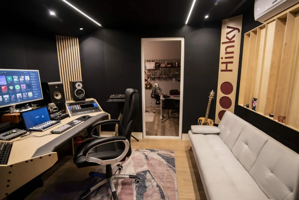 Control Room, foto 2